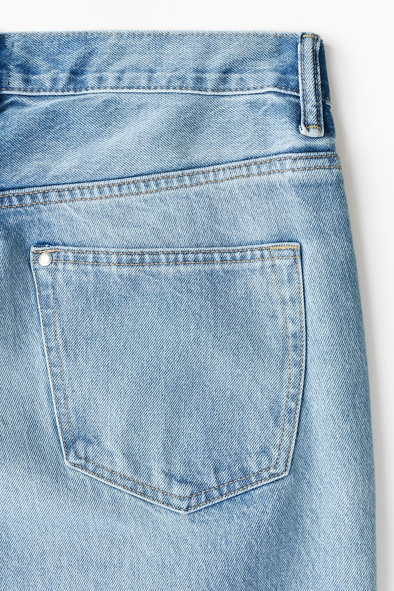 Relaxed Bootcut Jeans