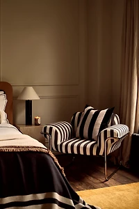 Housse de coussin rayée en velours