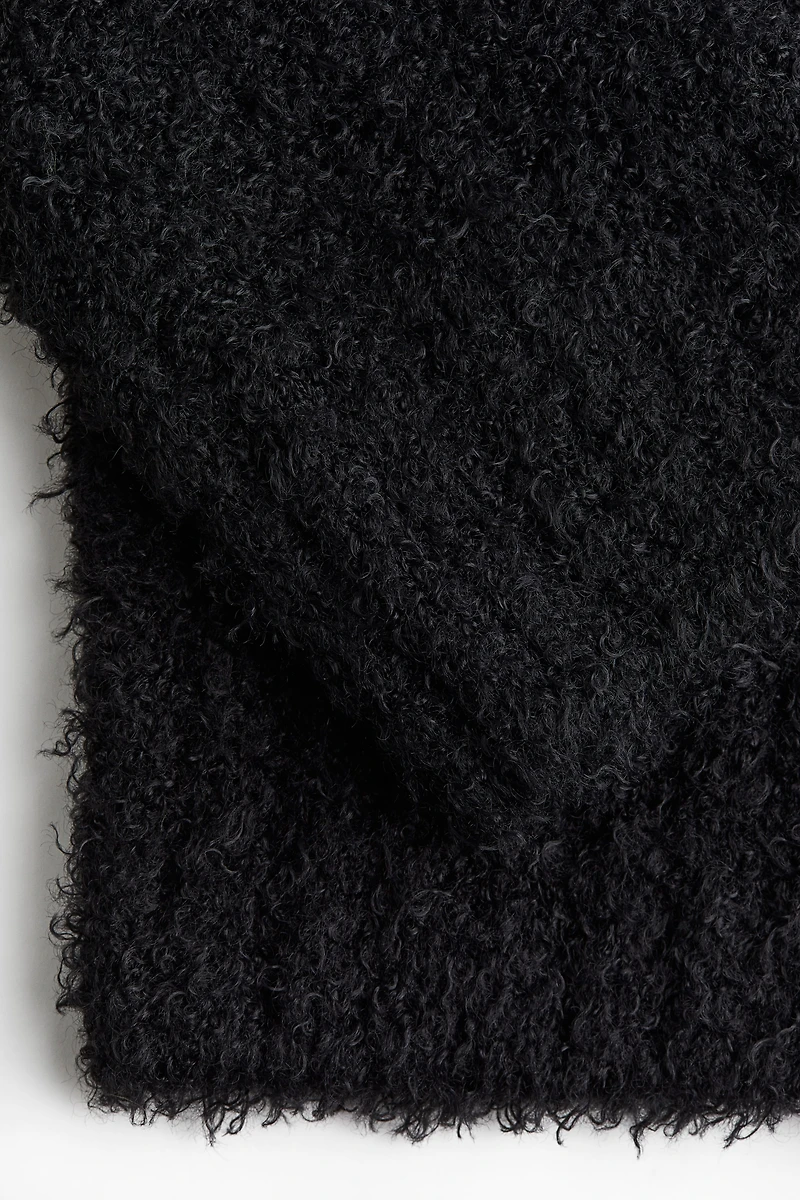 Chandail en tricot duveteux