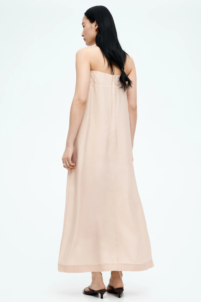 Robe bandeau ornementée
