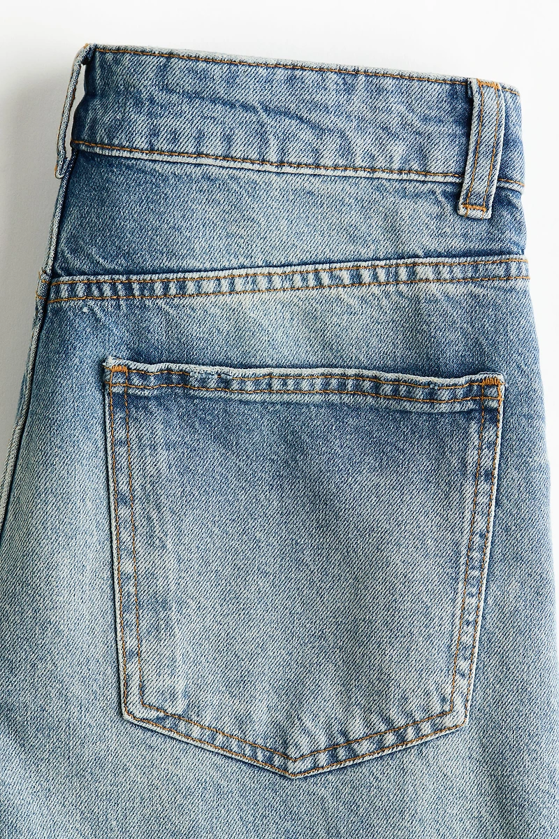 Barrel-Leg High-Waist Jeans
