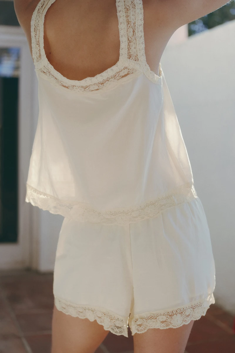 Short brodé en viscose mélangée