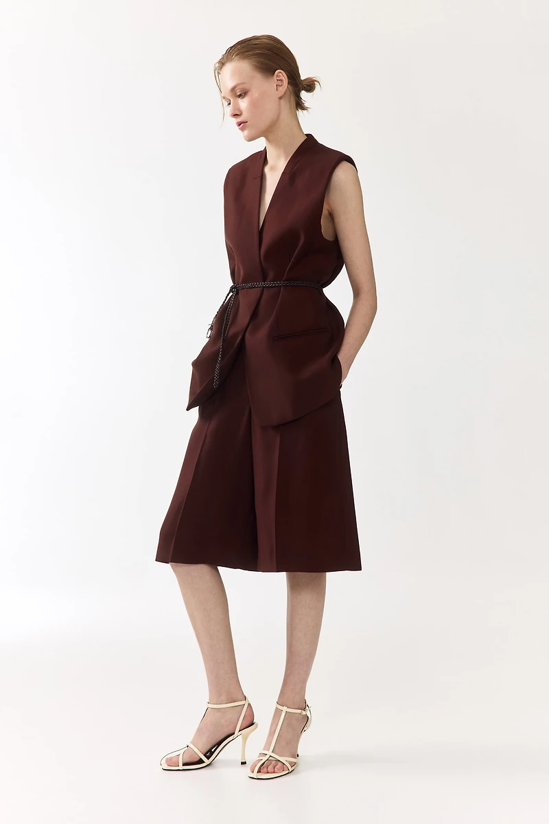 Veste sans manches avec ceinture