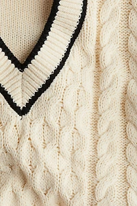 Pull à encolure en V maille torsadée