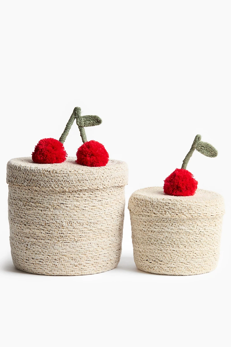 Petit panier en jonc de mer avec pompon