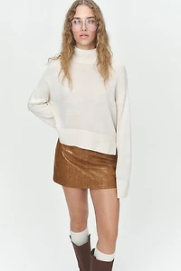 Chandail en tricot fin avec col cheminée