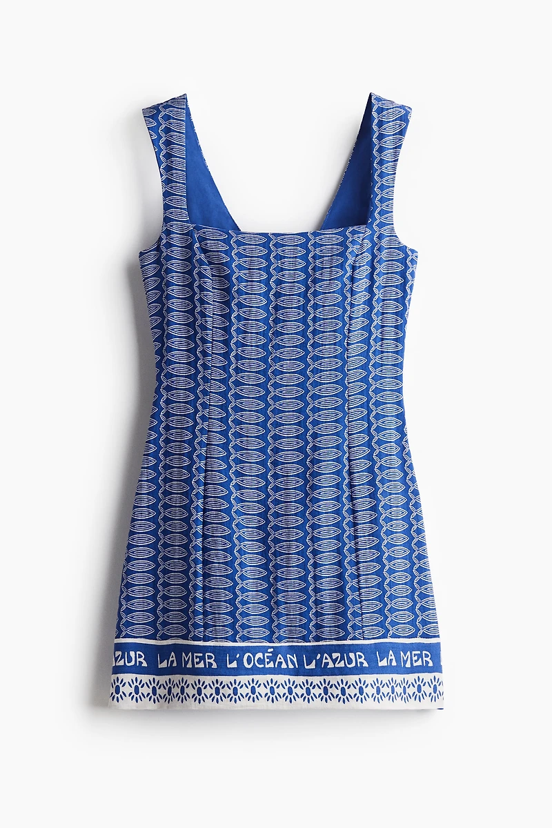 Dress with Bow at Back