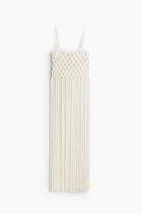 Robe filet à bord frangé