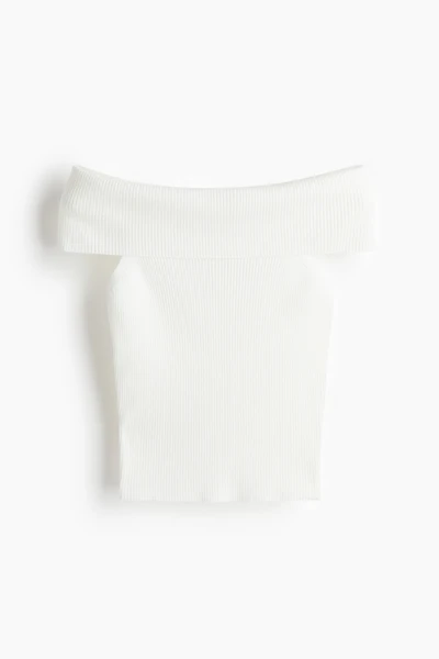 Haut épaules nues en tricot côtelé