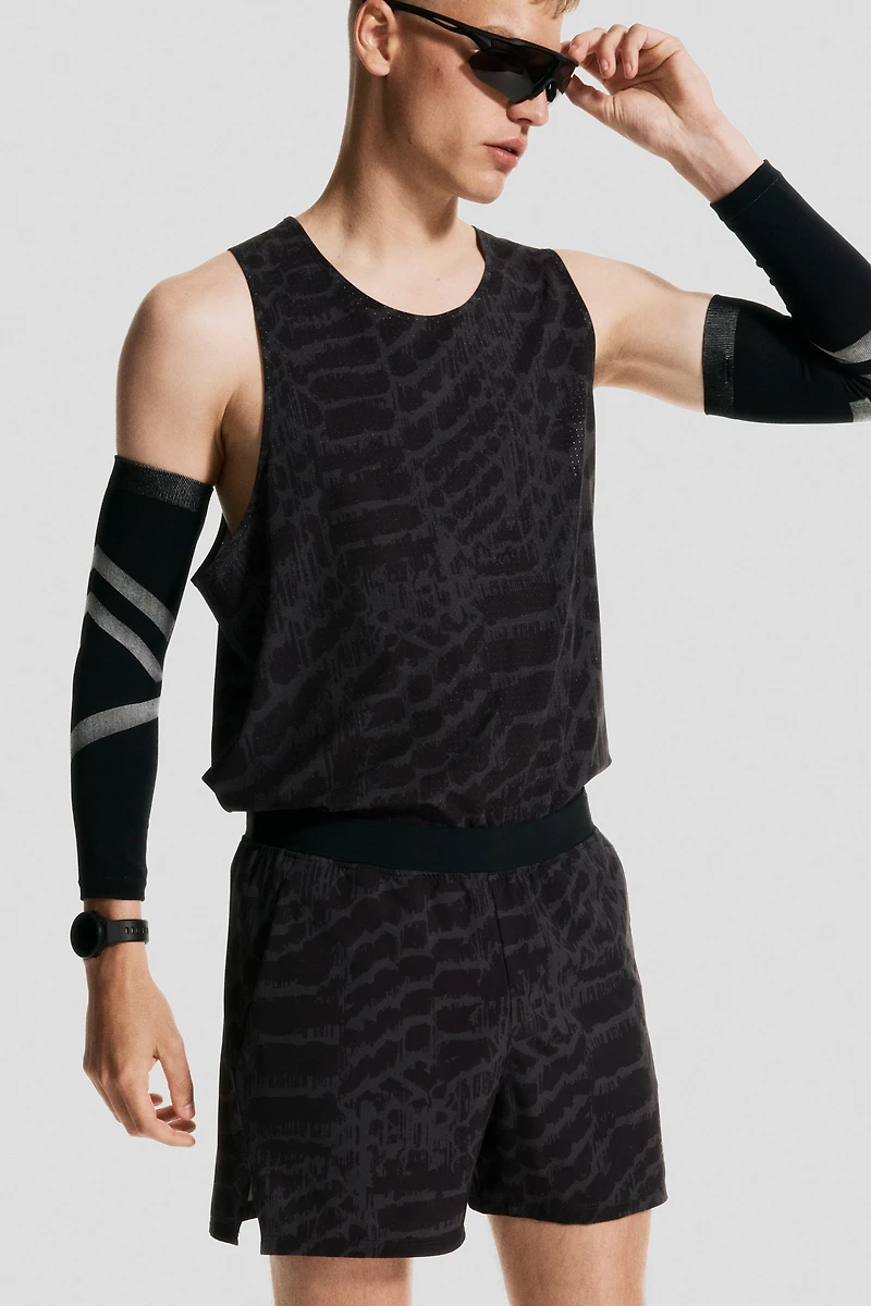 Sports Tank Top with DryMove™