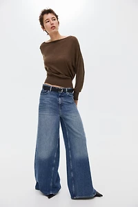 Haut asymétrique en tricot fin