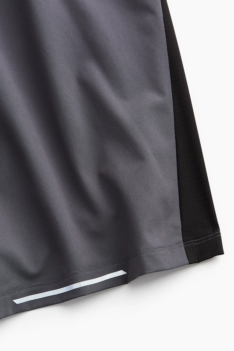 Double-Layered Running Shorts DryMove™