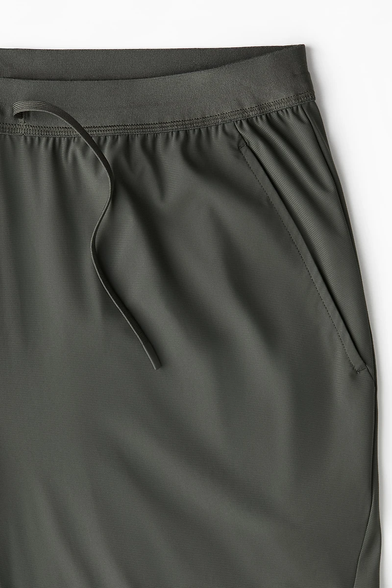 Slim-Fit Sports Pants with DryMove™