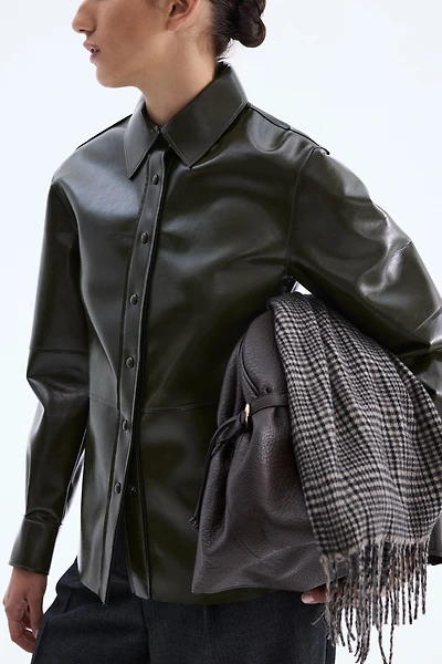 Chemise en tissu enduit