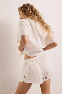 Pyjama avec broderie anglaise