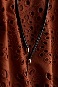 Robe en broderie anglaise