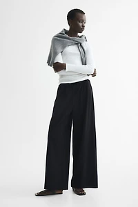 Pleated Drawstring Pants