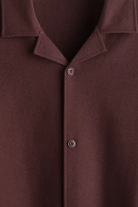 Chemise brossée ample avec col cubain