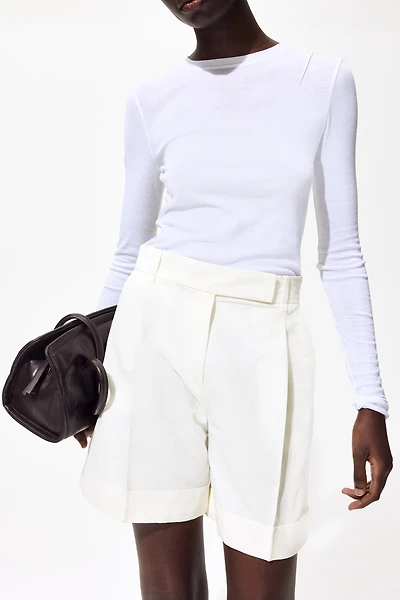 Short chic en lin mélangé