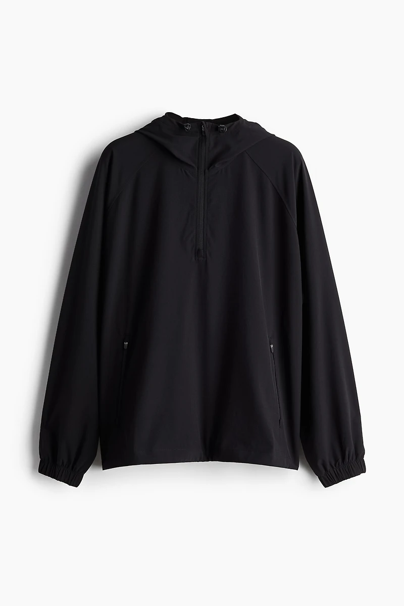 Running Anorak with DryMove™