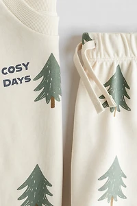 2-Piece Printed Sweatshirt and Shorts