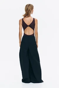 Maillot string avec détail torsadé