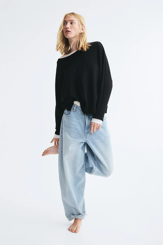 Batwing-Sleeved Scuba Sweatshirt