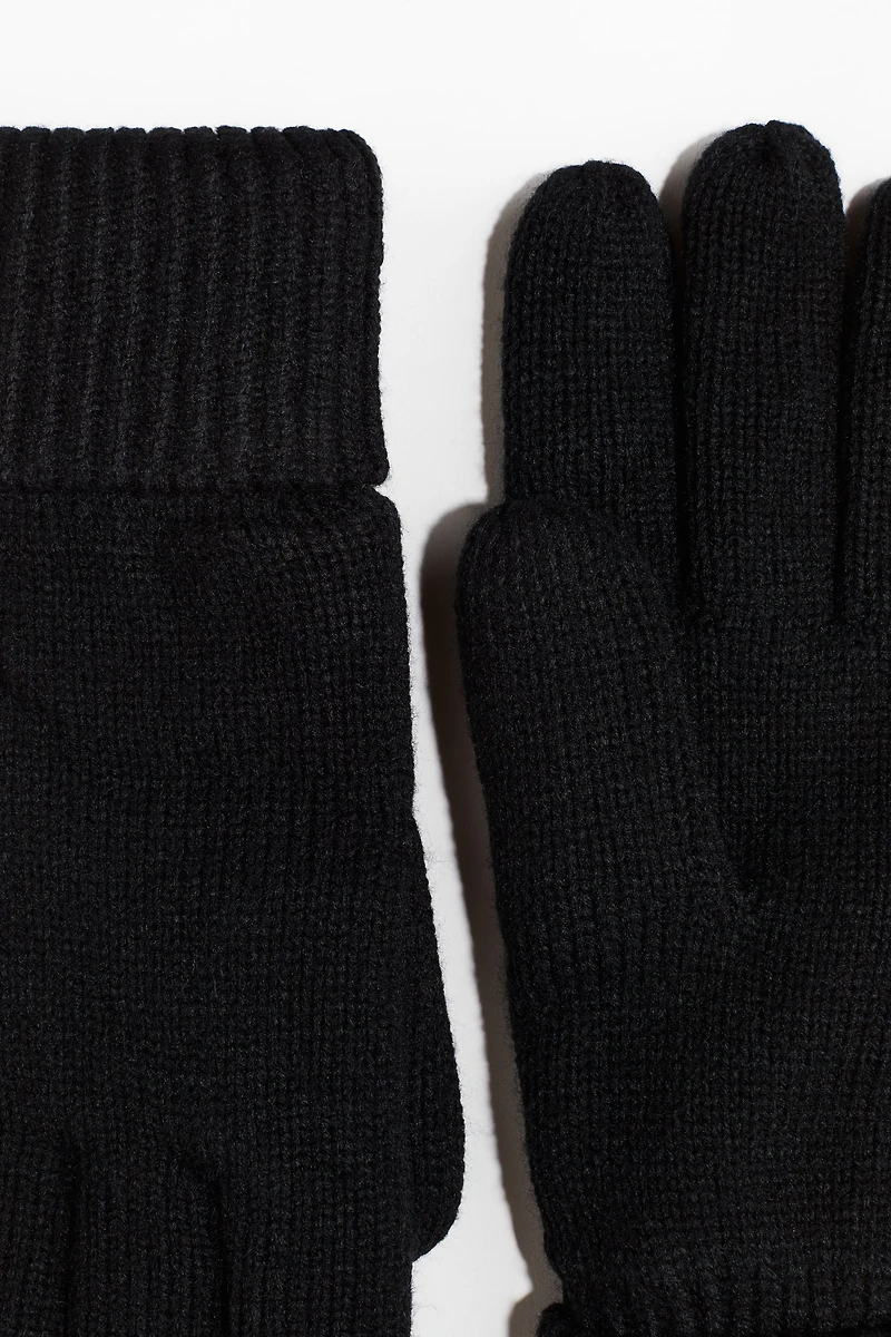 Fine-Knit Gloves