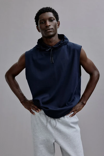 Regular-Fit Sleeveless Sports Hoodie with DryMove™