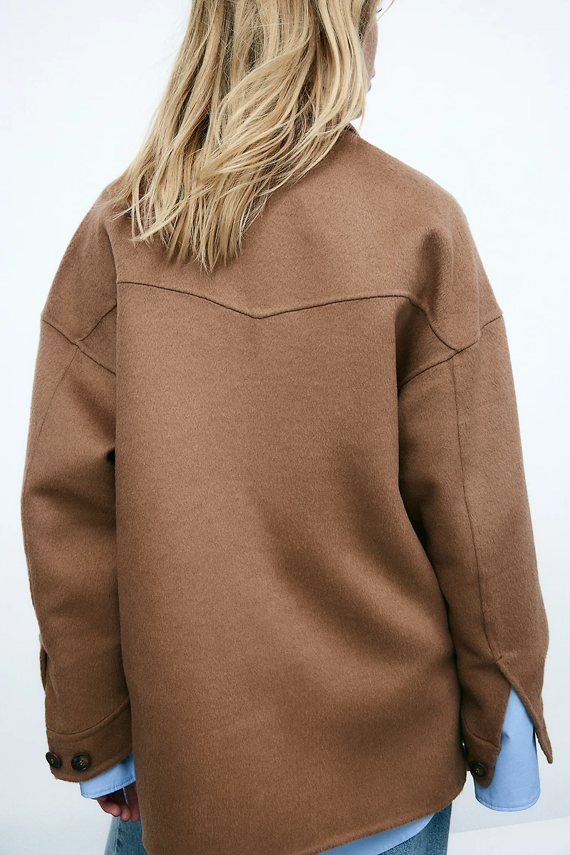 Veste-chemise faite à la main en laine mélangée