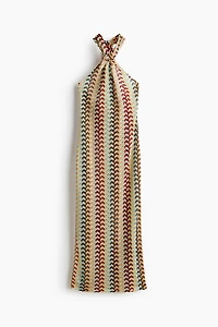 Robe bain-de-soleil à l’aspect crochet