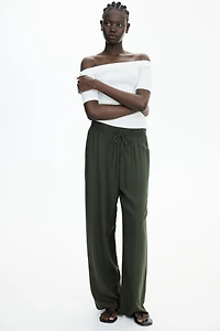 Wide-cut Pull-on Pants