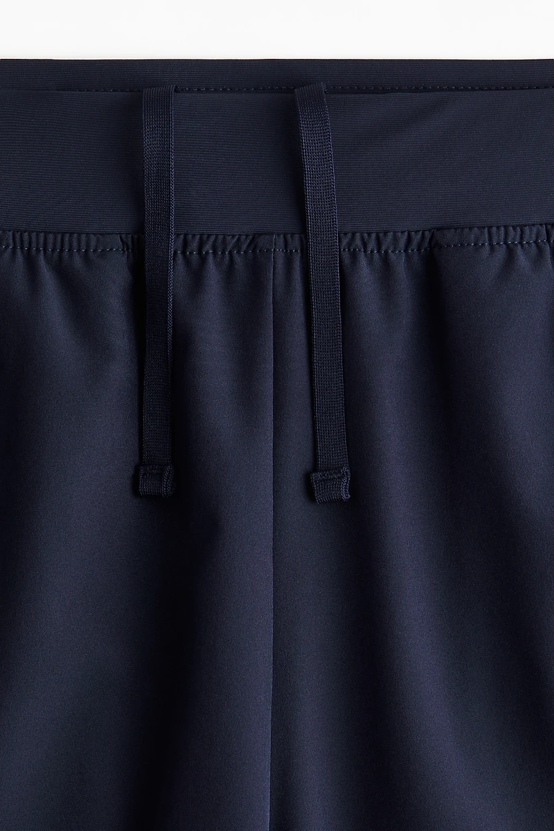 Short Sports Shorts with DryMove™