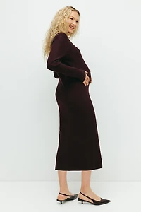 MAMA Robe en tricot côtelé avec col cheminée