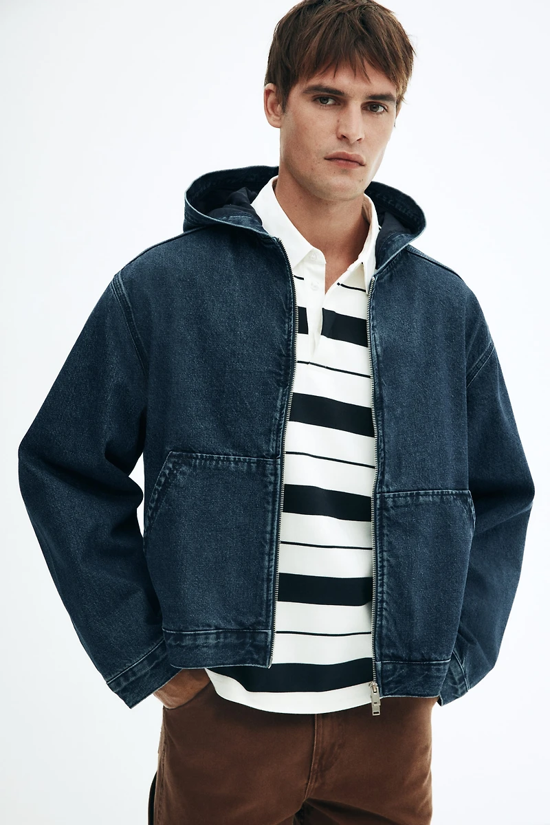 Veste à capuche ample en denim