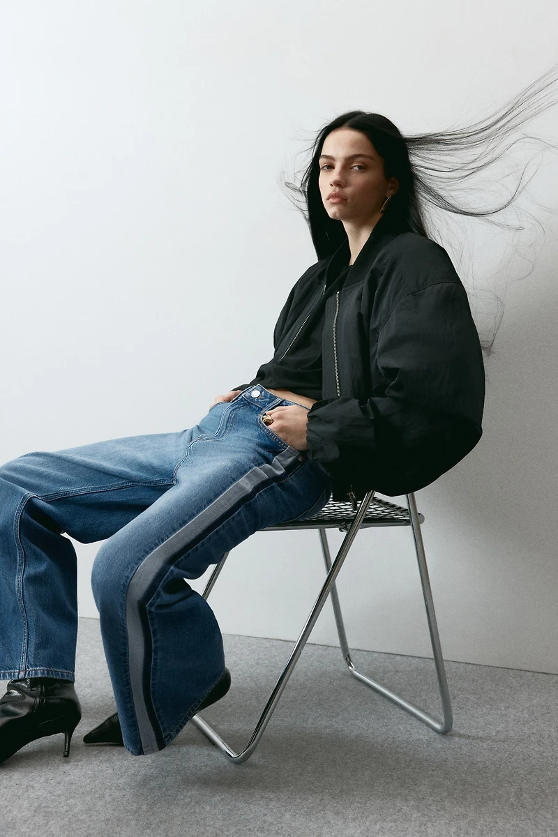 Wide Regular Jeans with Side Stripes