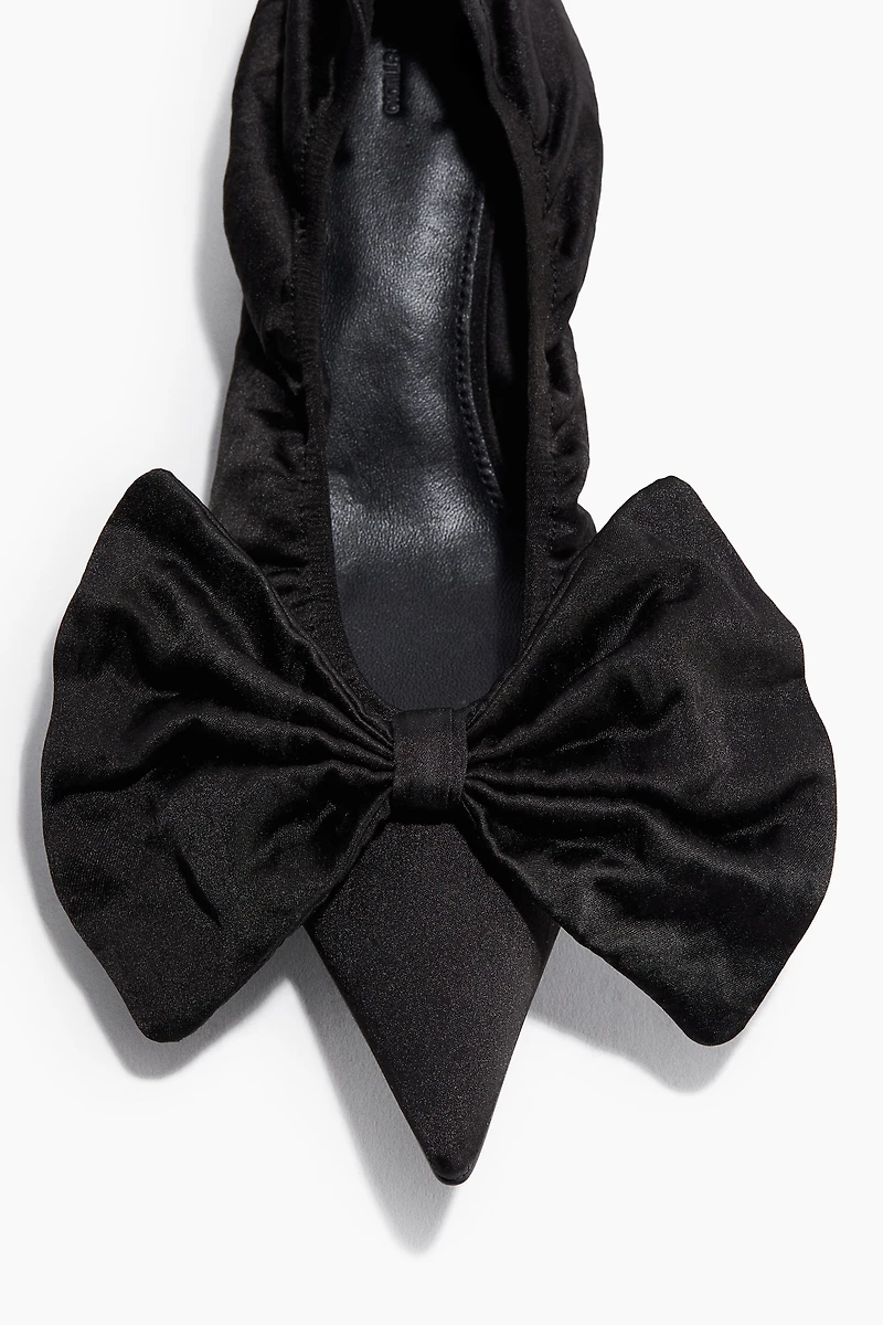 Escarpins avec boucle