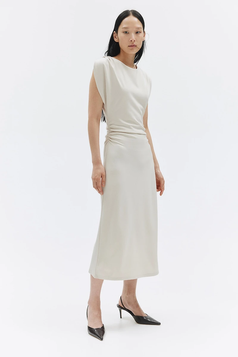 Robe en jersey à encolure bateau