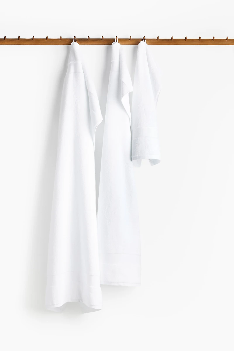 Serviette de bain en coton éponge doux