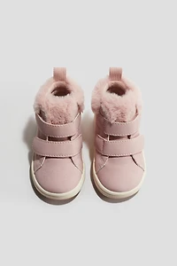 Chaussures de sport chaudement doublées