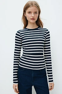 MAMA Long-Sleeved Nursing Top