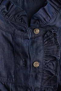 Blouse en denim à col volanté