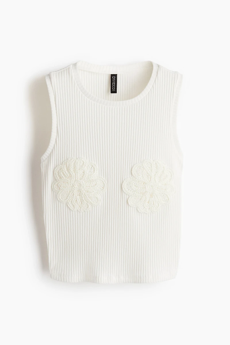 Appliquéd Cropped Tank Top