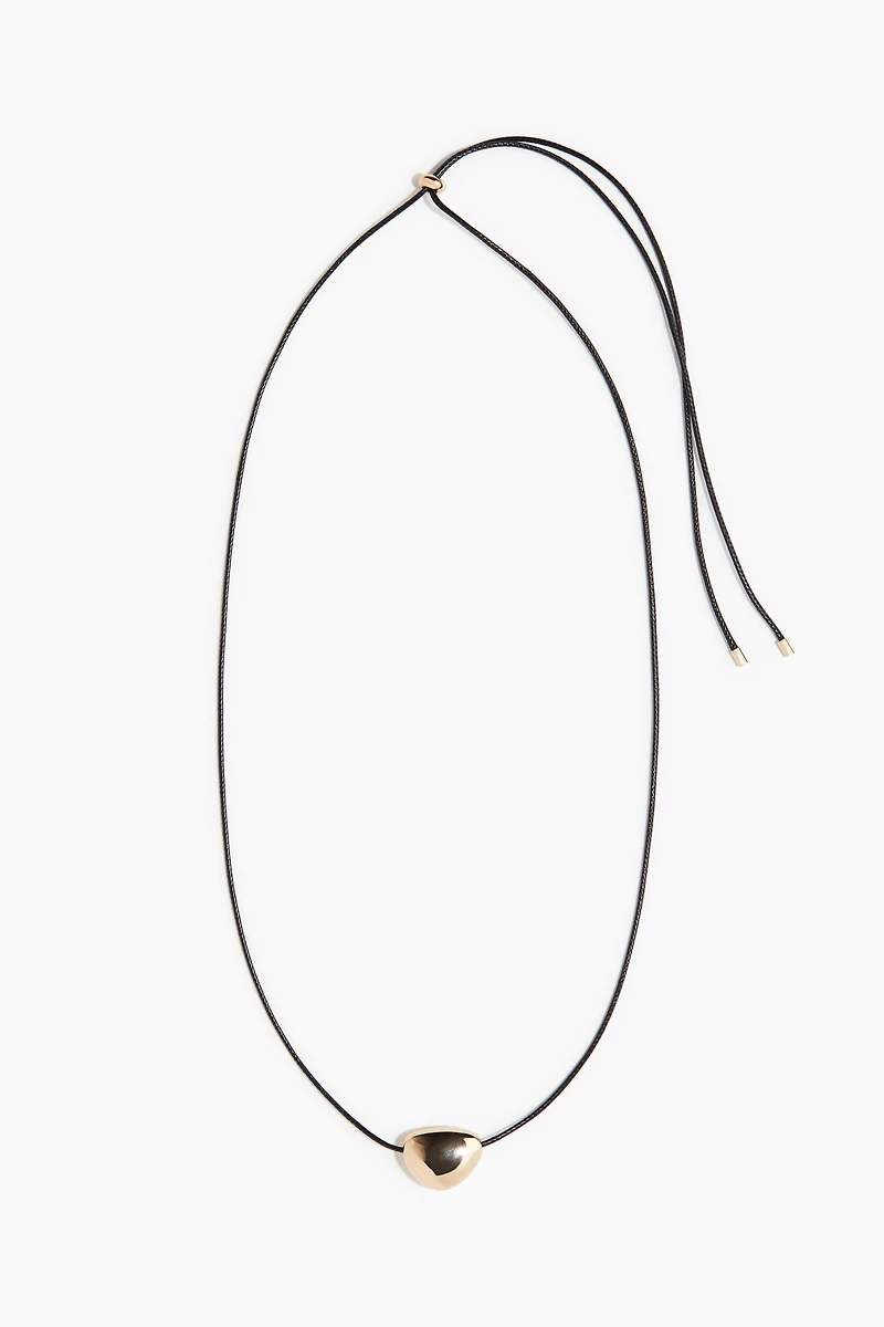 Collier cordon avec pendentif