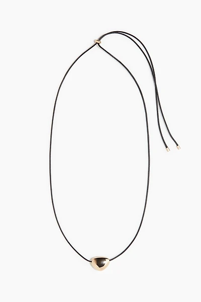 Collier cordon avec pendentif