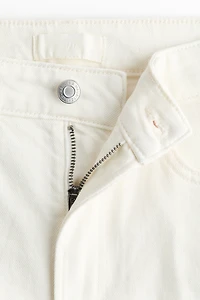 Jean droit près du corps taille haute