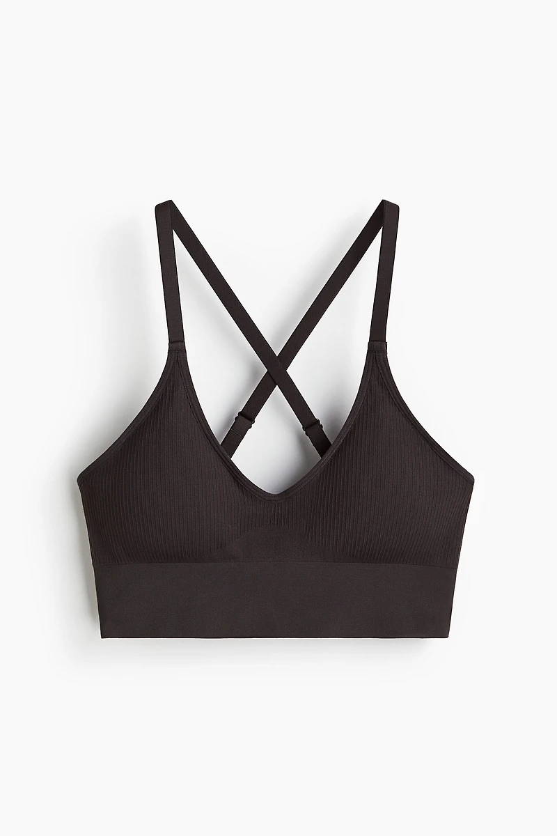 Seamless Medium-Support Sports Bra with DryMove™