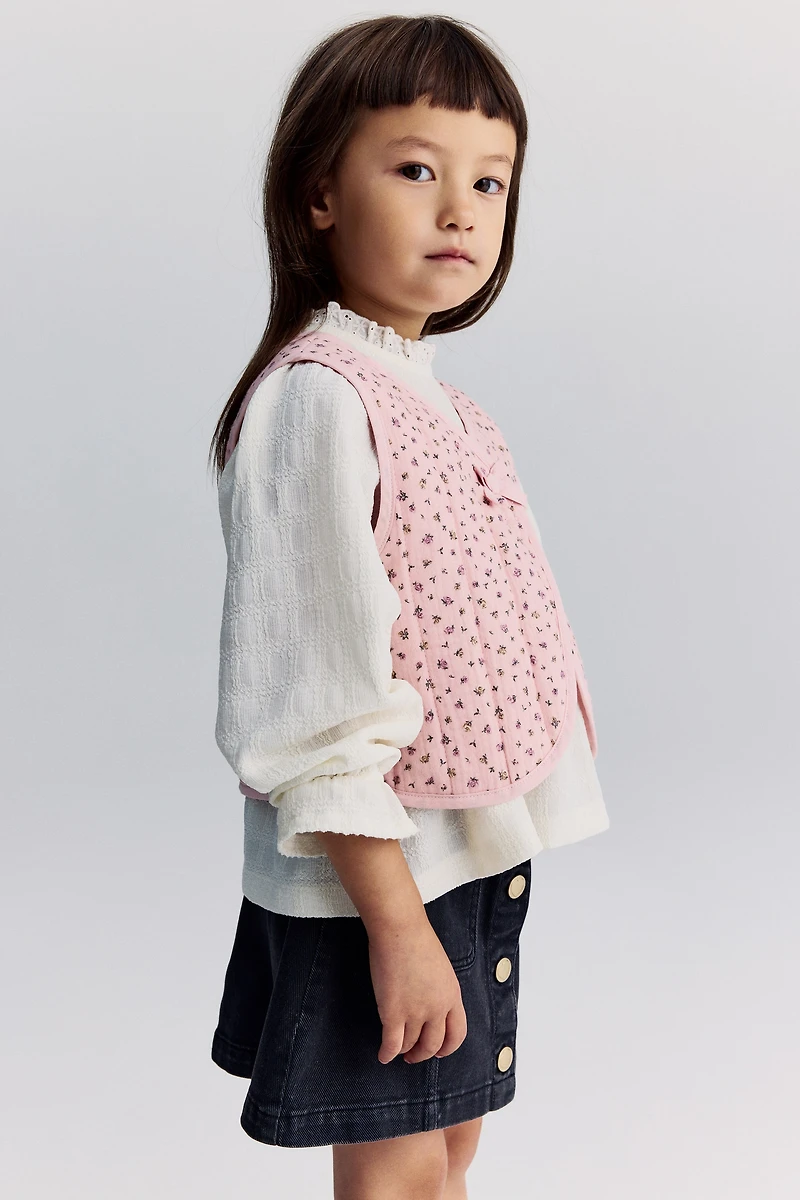 Chandail sans manches matelassé en mousseline