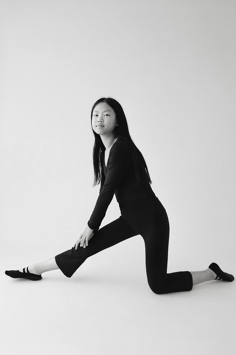 Flared Capri Yoga Leggings with SoftMove™