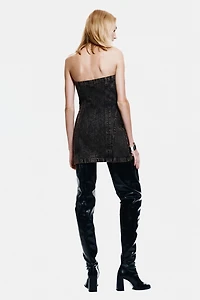 Mini robe bandeau en denim